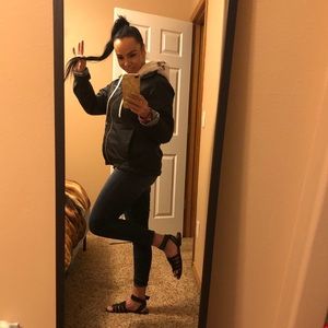 Frye black leather braided sandals shoes nice! 8M